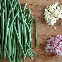 肉沫煸豇豆的做法图解2