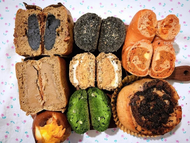 如何运用食用香精给面包和饼干加香