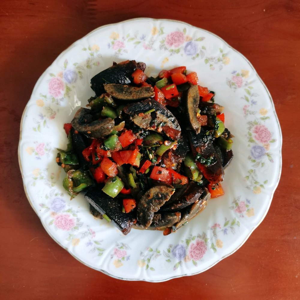 超下饭 香辣皮蛋的做法