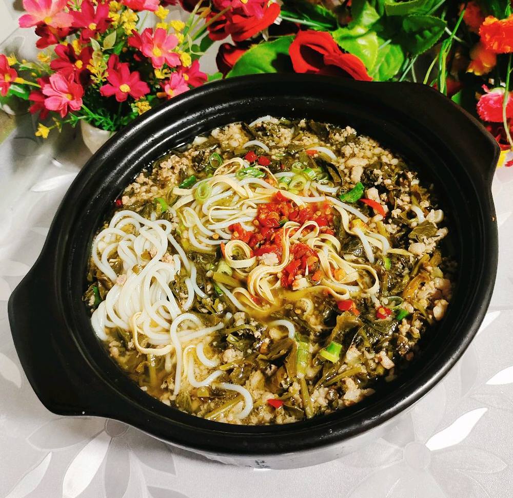 酸菜肉沫米粉的做法