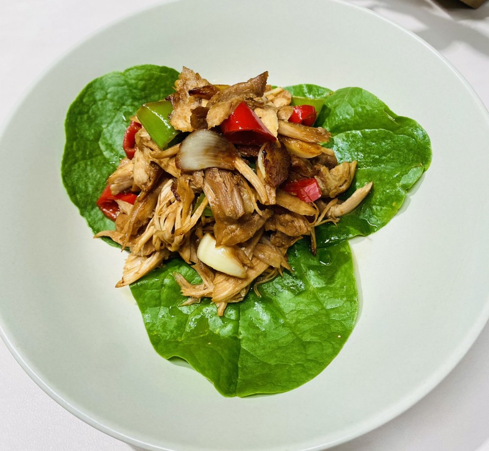 万能的一锅炖鸡—蒜香鸡丝的做法