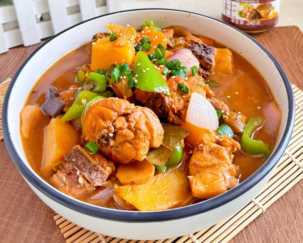 柱侯酱焖鸡块儿的做法