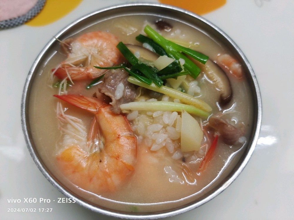 鲜虾瑶柱香菇粥的做法