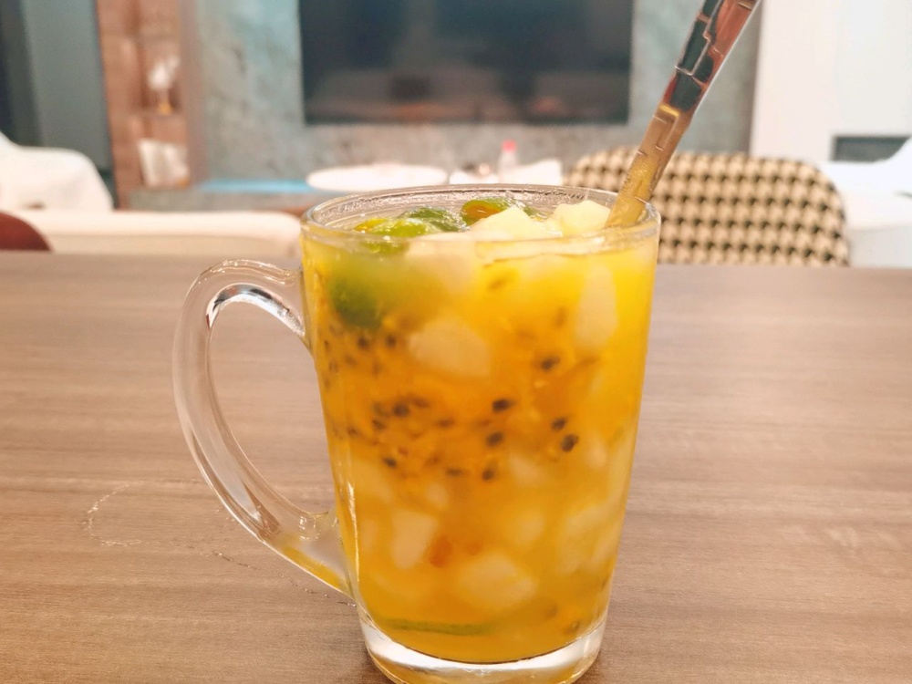 清热养颜水果茶的做法