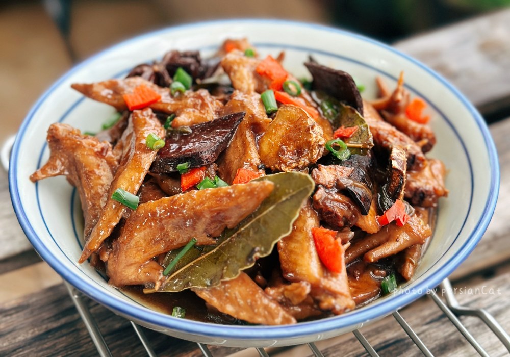 卤水鸡翅尖的做法