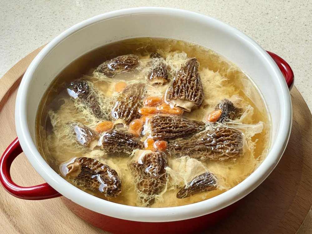 羊肚菌蒸瘦肉的做法