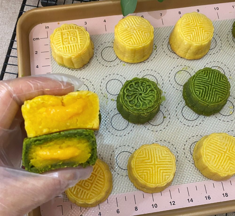 港式流心奶黄月饼-一口爆浆的做法