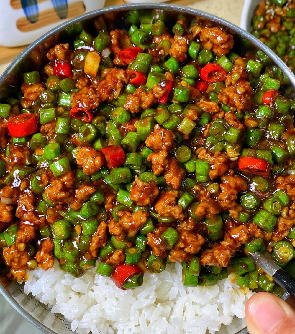 巨好吃的豆角肉末拌饭的做法