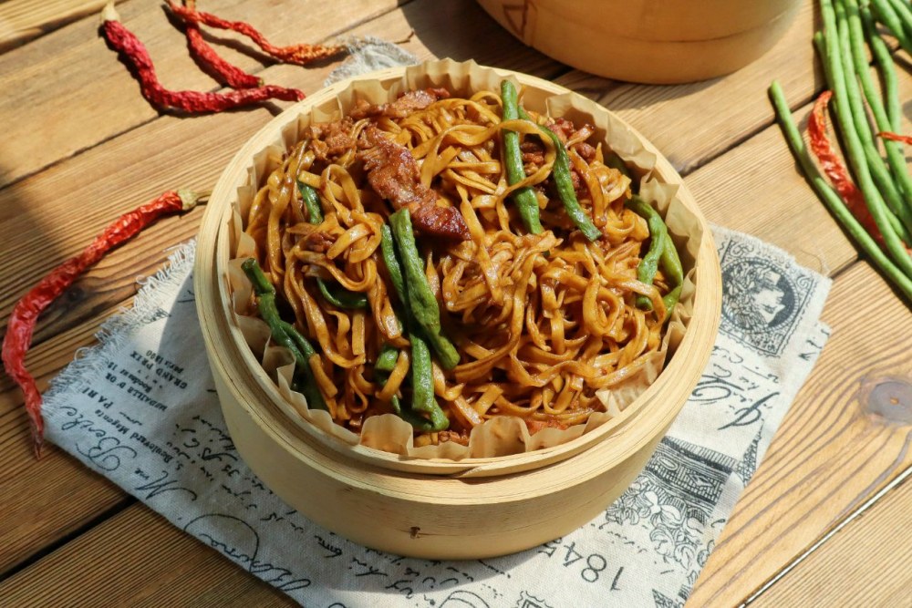 二十分钟搞定豆角焖面条卤面的做法