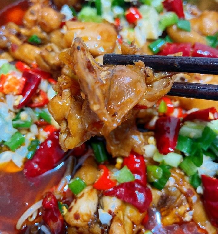 麻辣牛蛙的做法