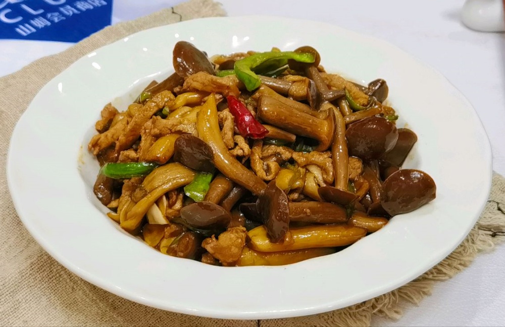 干煸鹿茸菇肉丝的做法