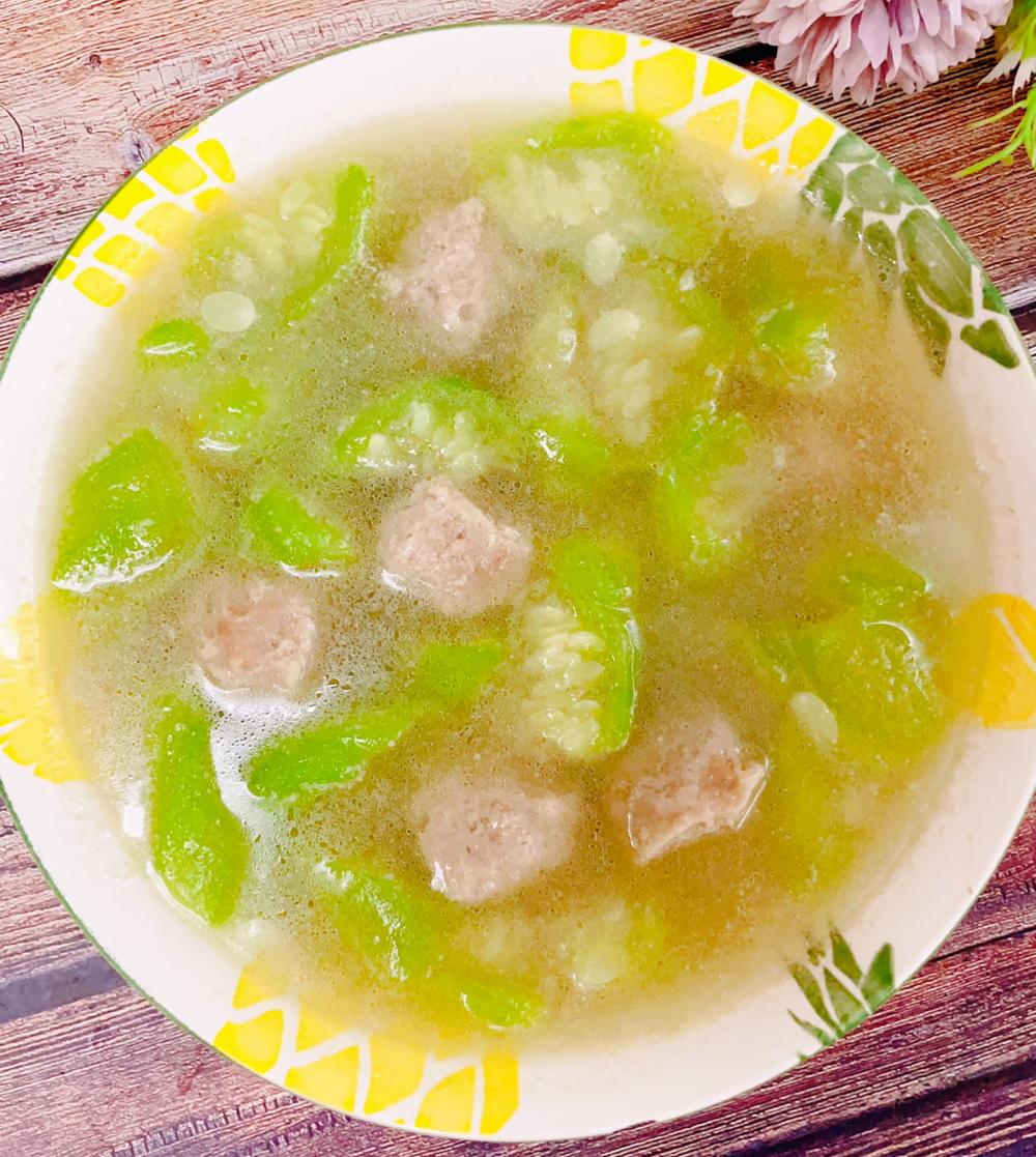 丝瓜牛肉丸汤的做法