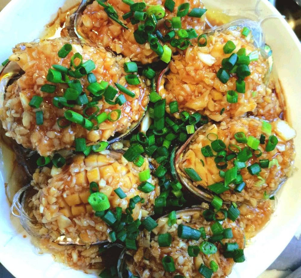 蒜蓉蒸鲍鱼的做法