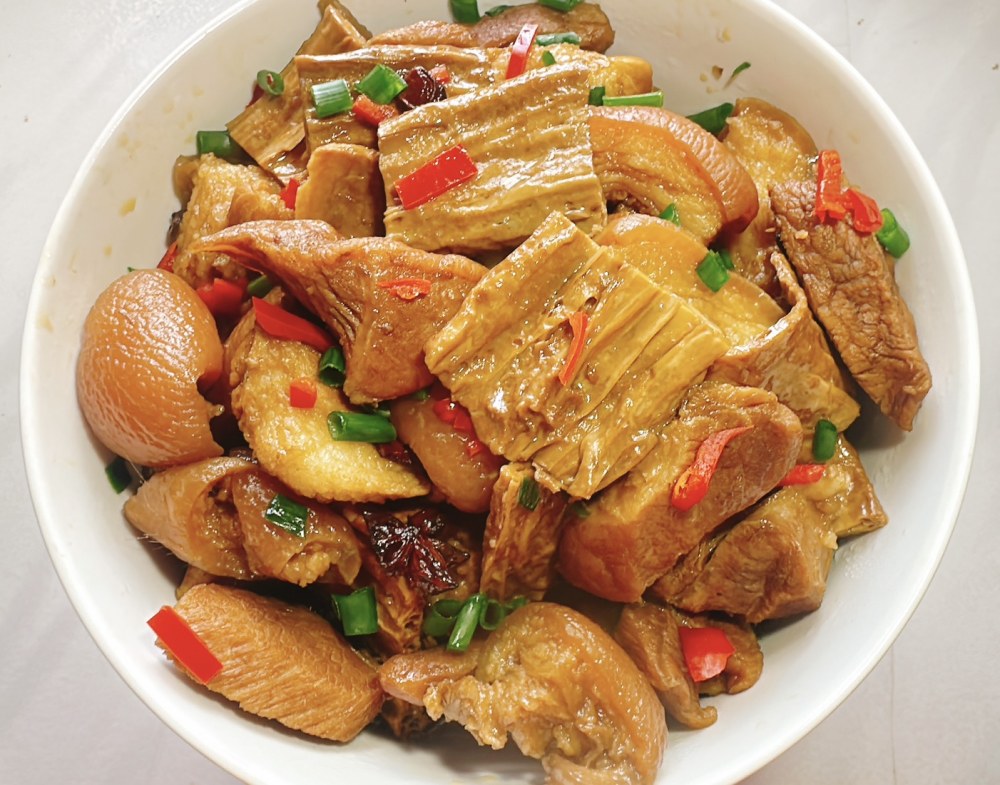 腐竹烧猪蹄肉的做法