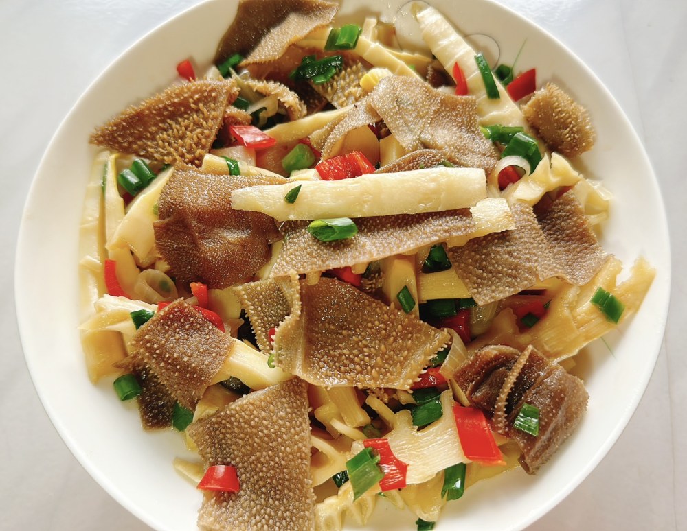 毛肚炒笋尖的做法