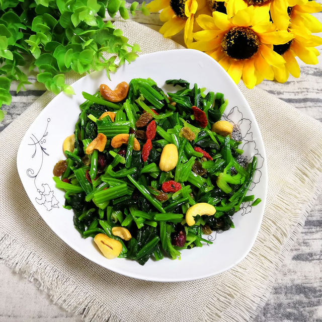 哪些食物有助于孩子长高？