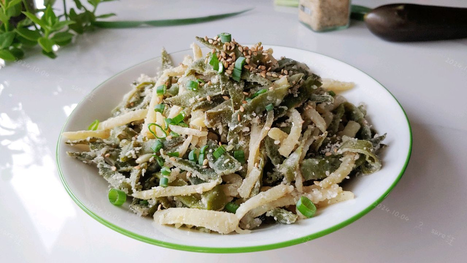 蒜香盐粉蒸豆豆的做法