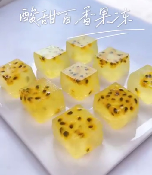 比果冻还好吃！！这到底是谁发明的吃法啊！的做法