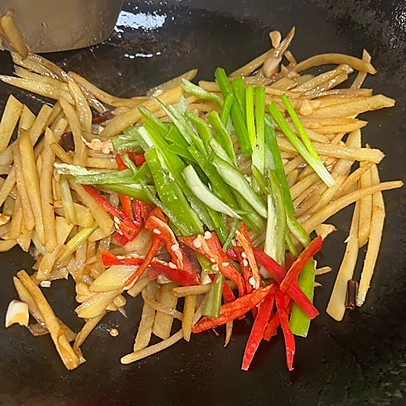 醋溜土豆丝的做法