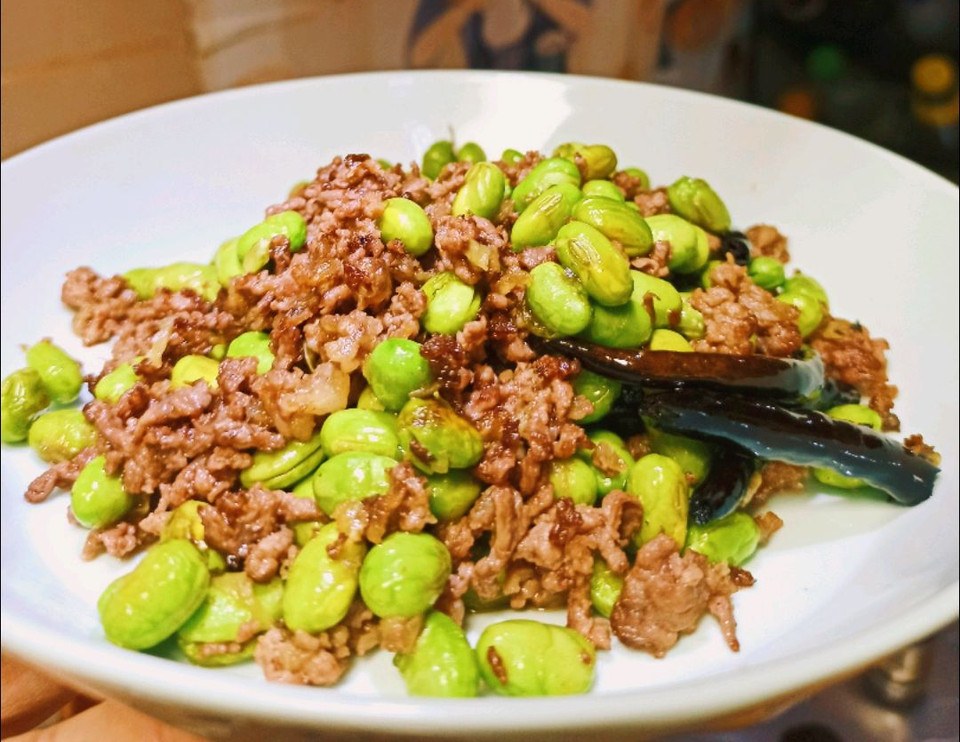 云南菜～铜锅玫瑰毛豆牛肉沫的做法