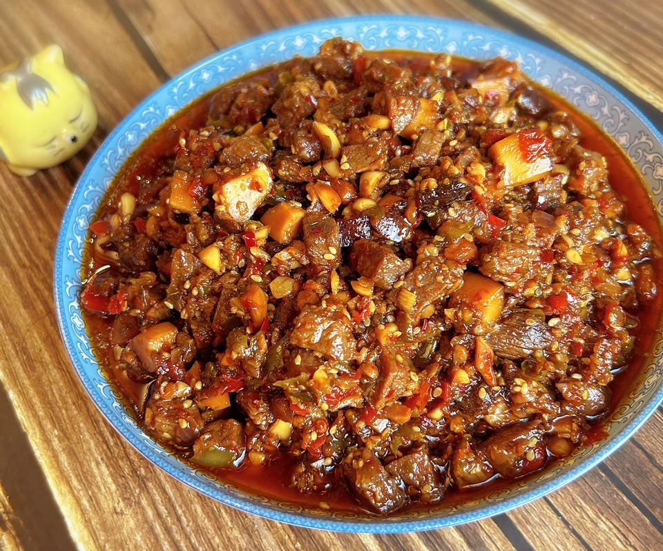 无敌肉多多牛肉酱（不辣）的做法