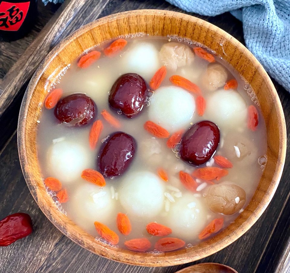 山药醪糟汤圆的做法