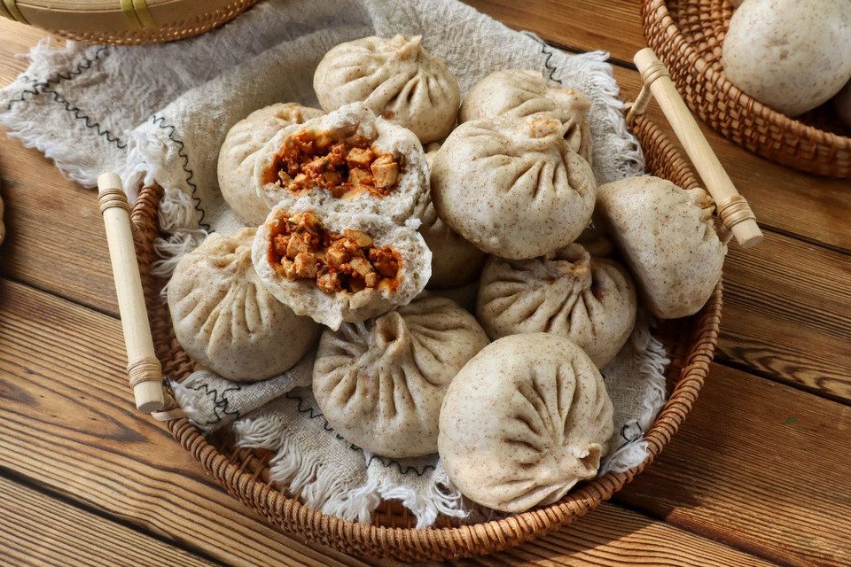 低脂麻辣豆腐全麦包子的做法