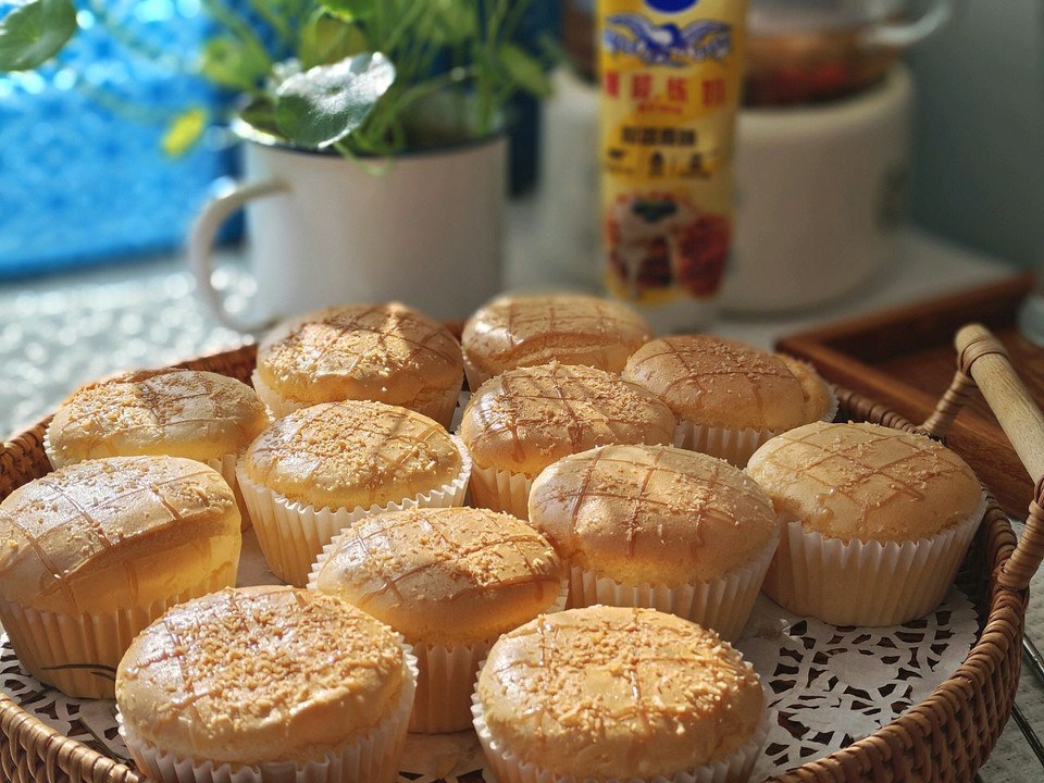 低糖炼乳香妃小蛋糕的做法