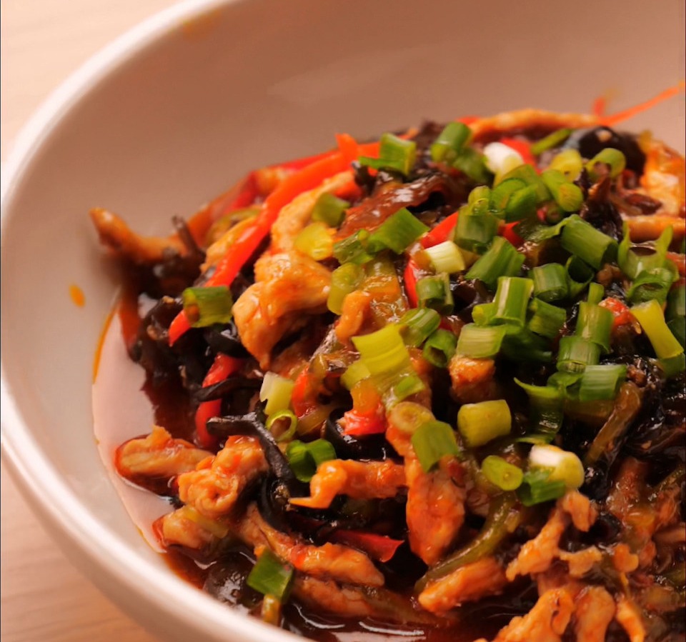 老少皆宜鱼香肉丝的做法