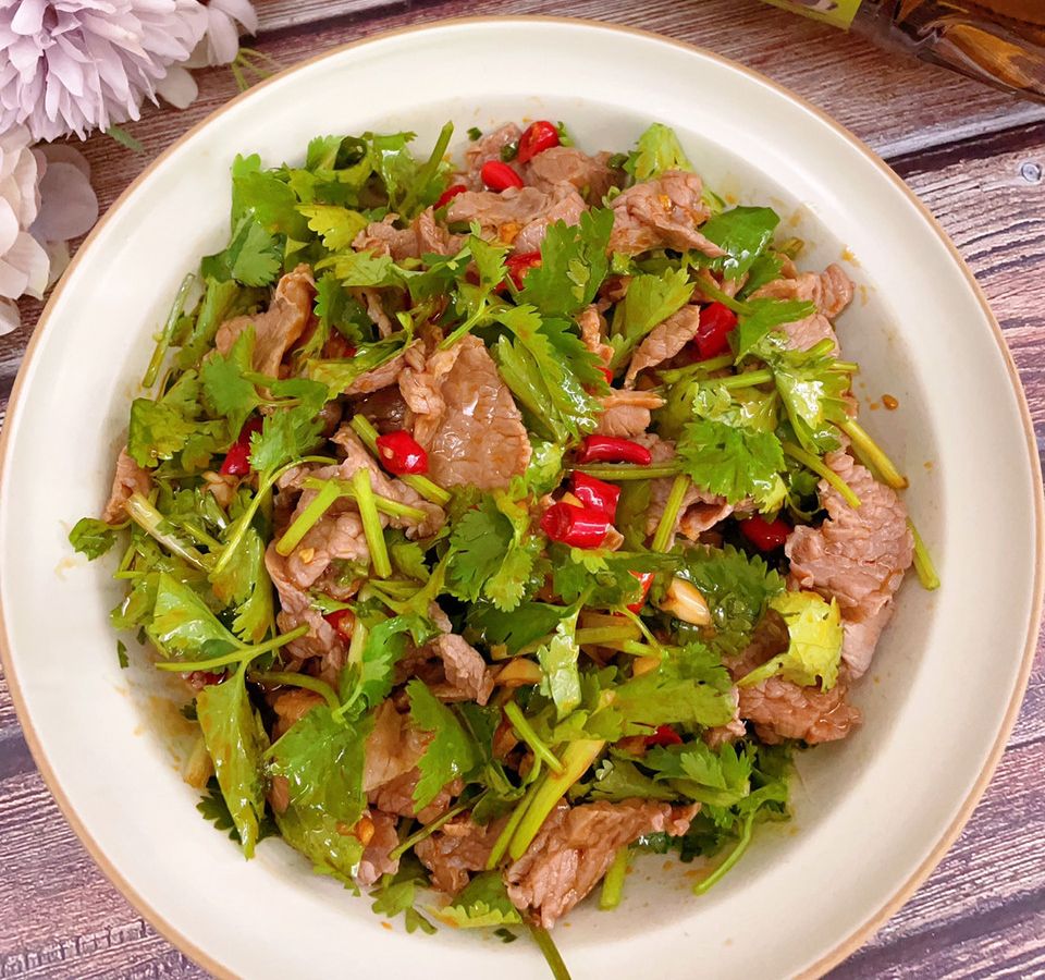 香菜拌牛肉的做法