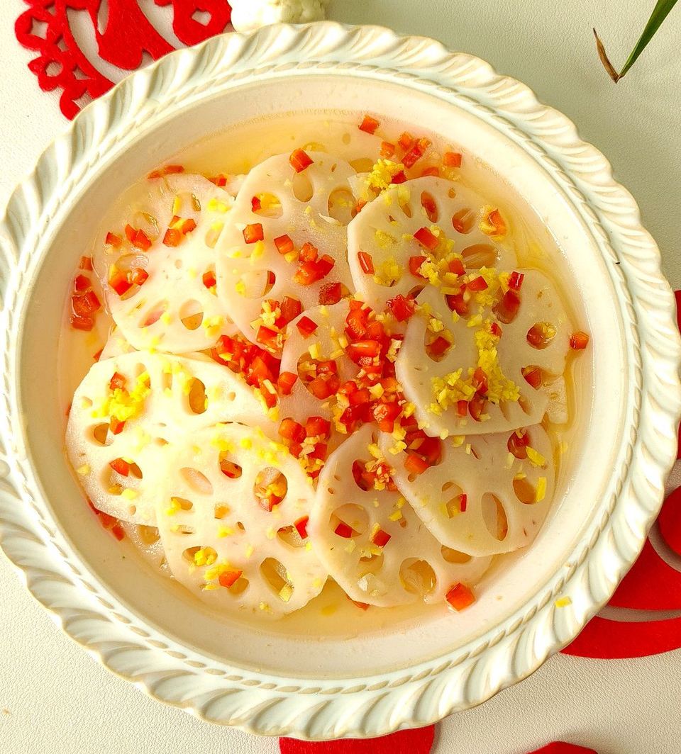 年夜饭姜汁莲藕爽口脆嫩不变色的做法