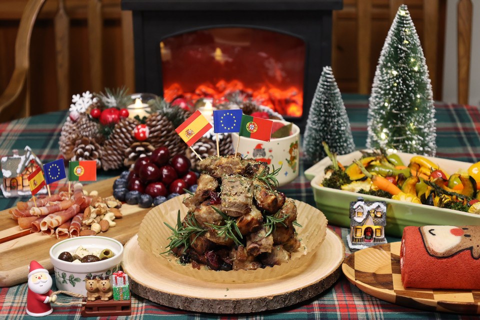 这份圣诞节菜谱也太有氛围感了吧，苹果蒜香欧洲猪肋排的做法