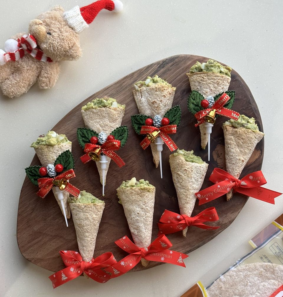 圣诞限定-低脂全麦牛油果脆卷的做法