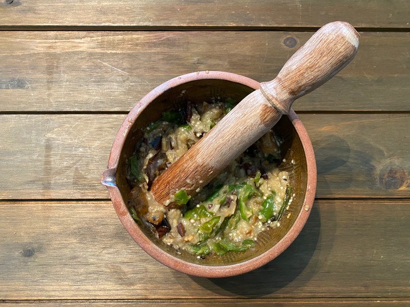 擂辣椒皮蛋茄子的做法