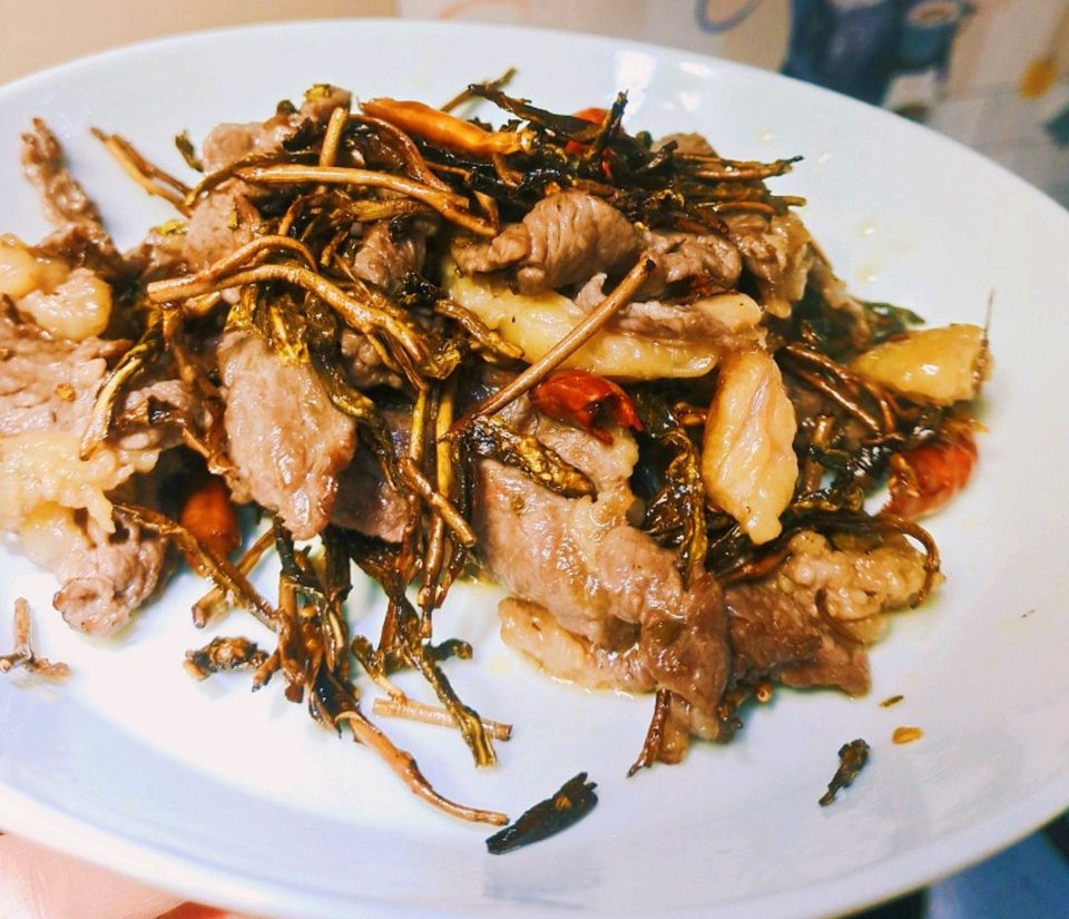 云南茶宴～普洱茶炒牛肉的做法