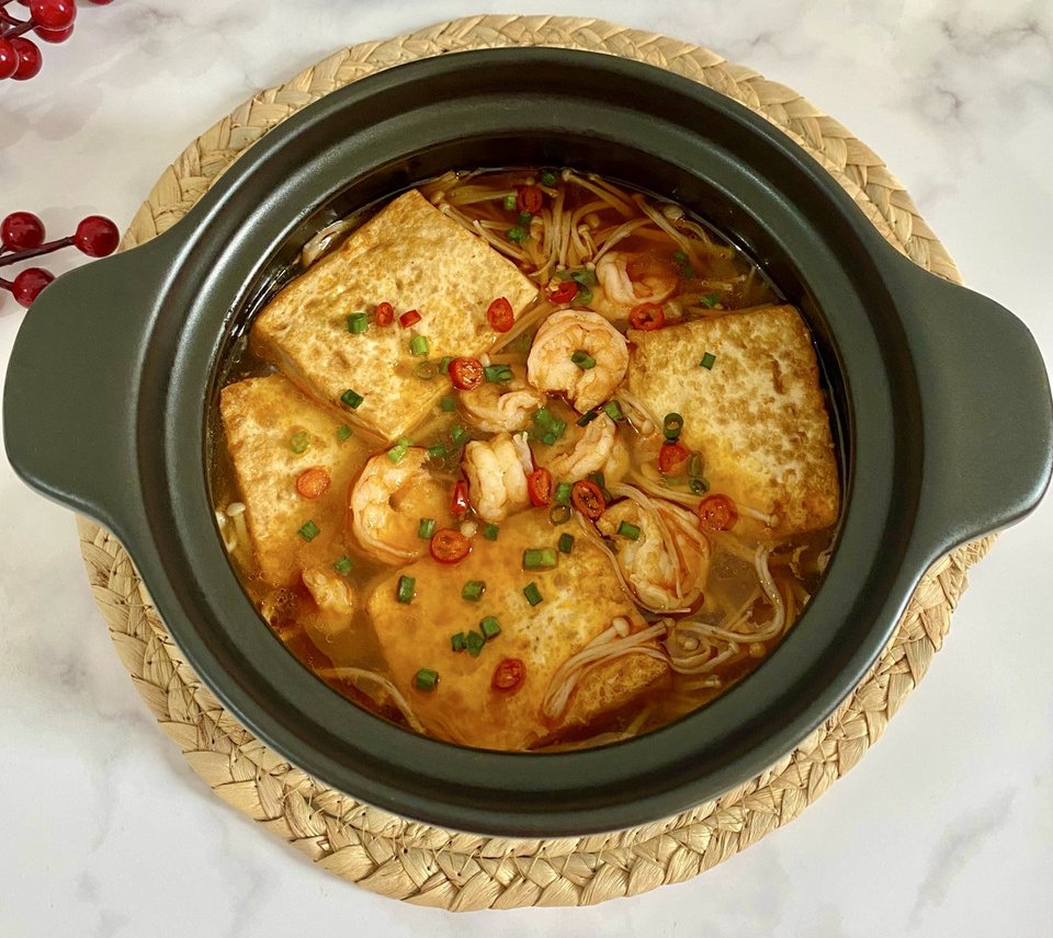 鲜虾豆腐煲的做法