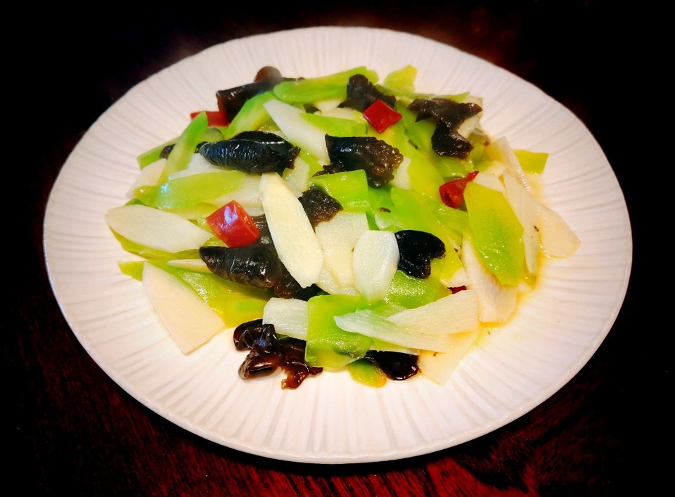 山药青笋木耳的做法