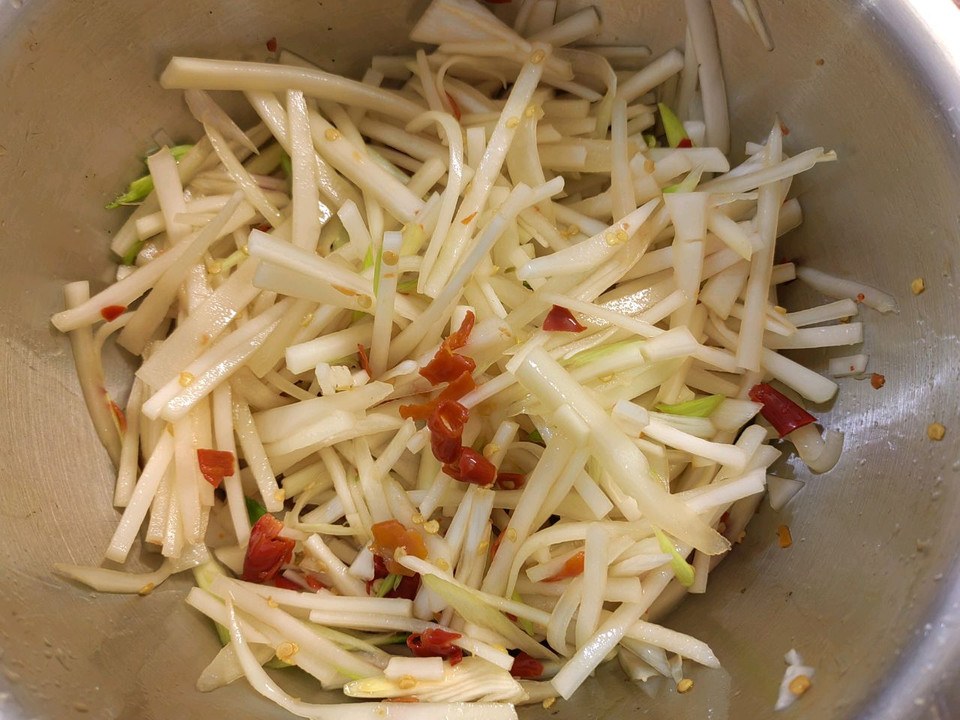 凉拌芥菜头的做法