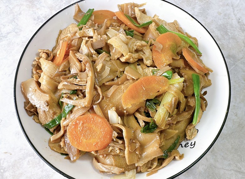 烟笋焖五花肉的做法