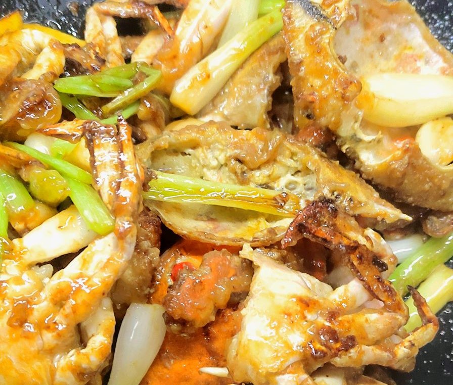 葱姜蒜爆炒三目蟹的做法