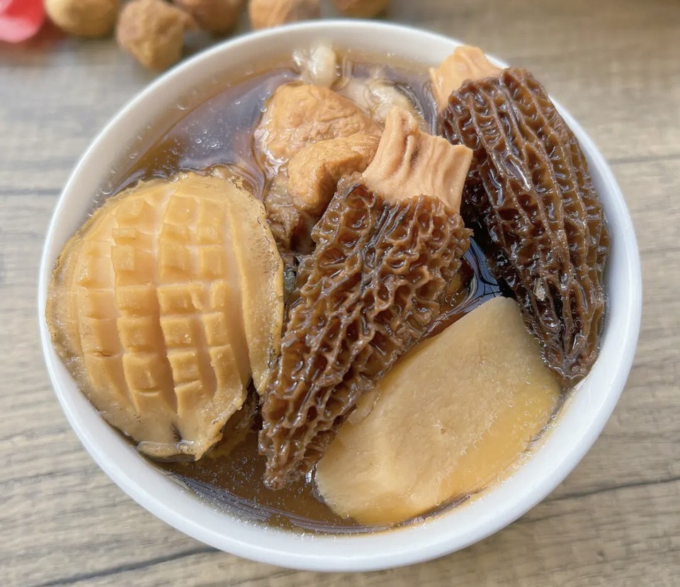 广东妈妈经常煲给孩子的成长靓汤的做法