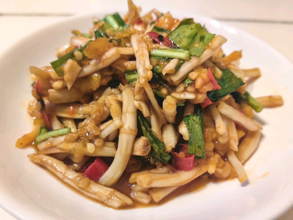 傣味凉拌则耳根的做法