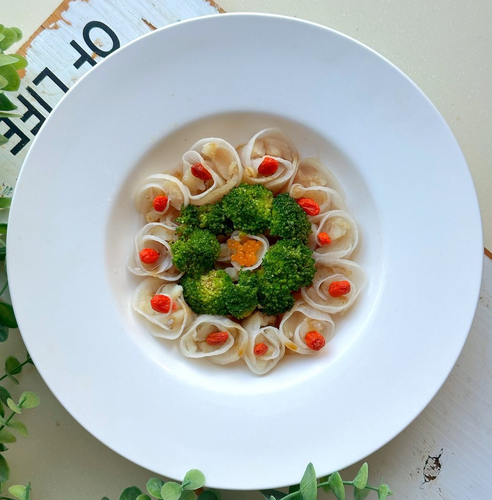 鲜香营养蒸-阿拉斯加狭鳕鱼萝卜花朵的做法