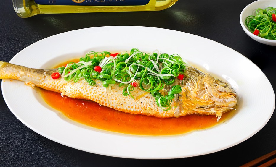 葱油大黄鱼的做法