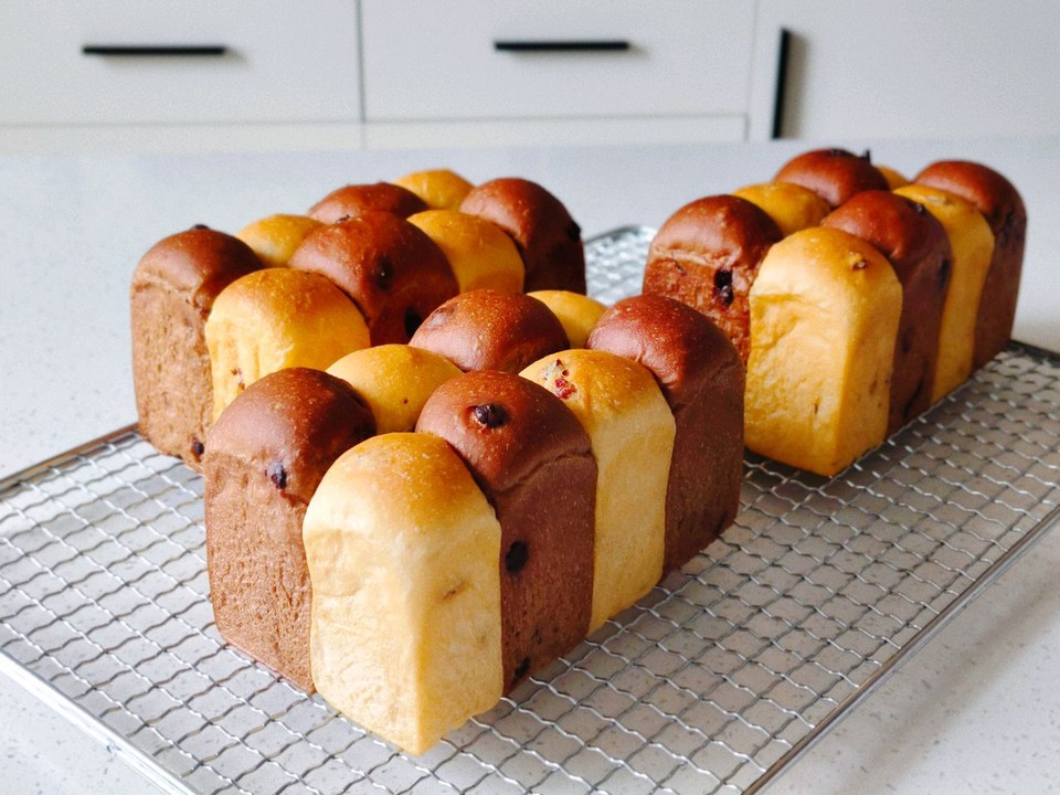 一次发酵省时法｜做一次就能吃到两种口味的吐司的做法