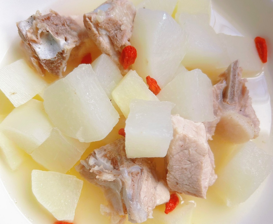 萝卜炖排骨的做法