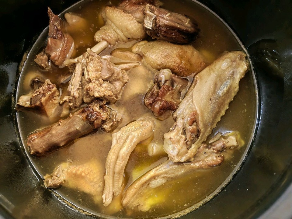 清炖老鸭汤 精品 独家的做法