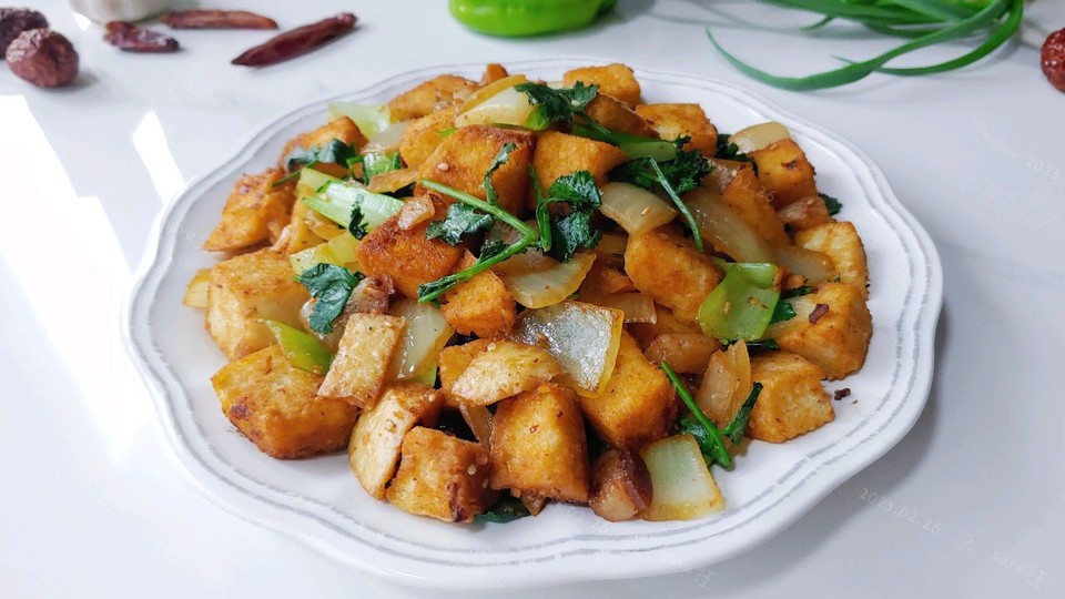 葱香辣油馍花肉的做法