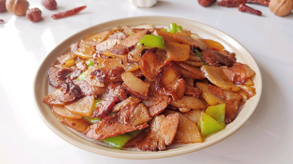 蒜辣土豆猪头肉的做法