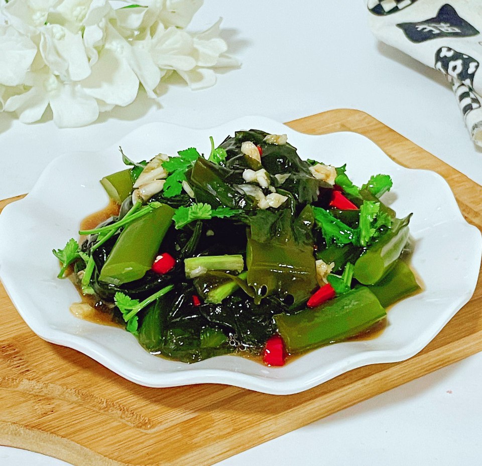 凉拌裙带菜的做法